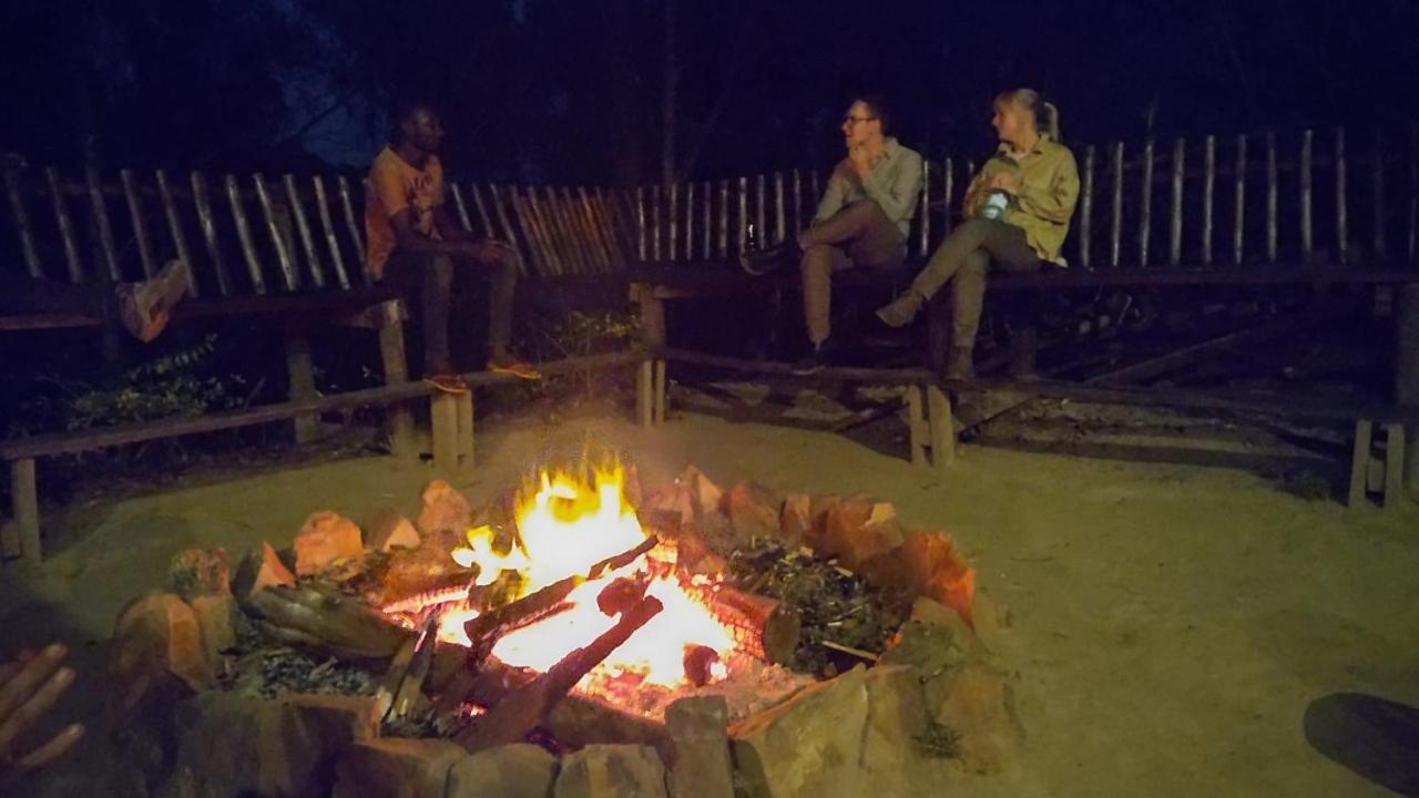 Om Hostel Bunyonyi Kabale Esterno foto