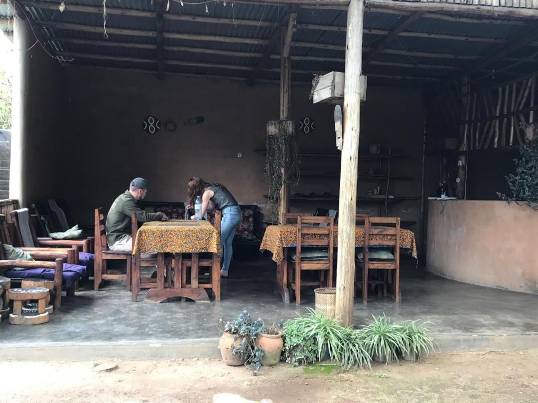 Om Hostel Bunyonyi Kabale Esterno foto