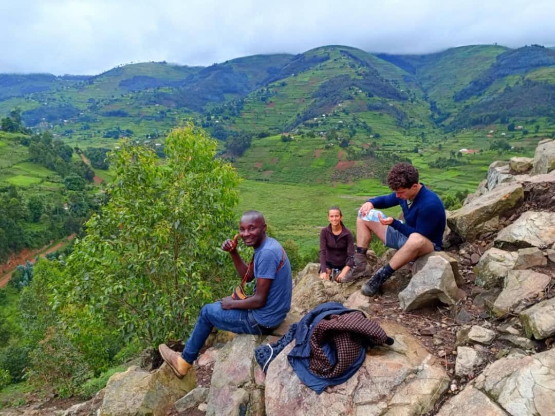 Om Hostel Bunyonyi Kabale Esterno foto