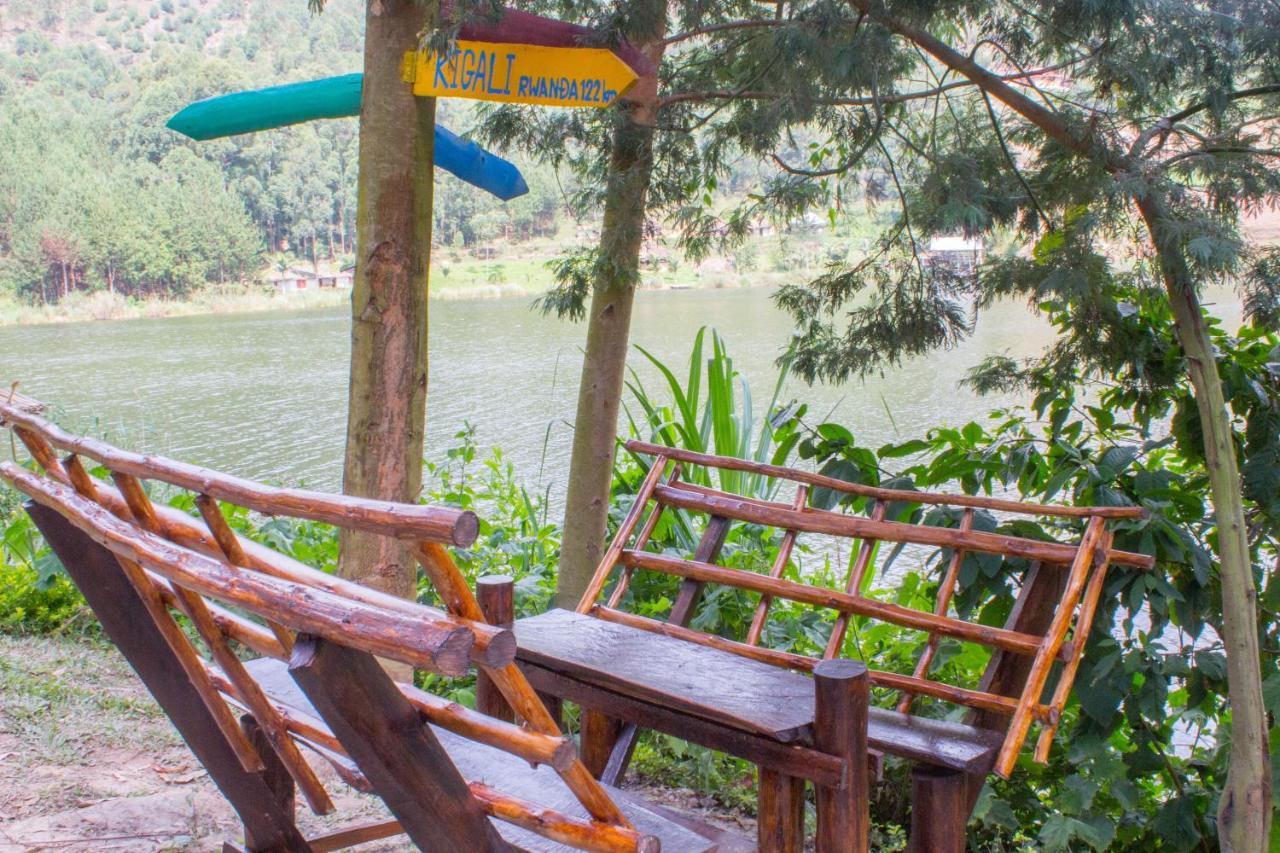 Om Hostel Bunyonyi Kabale Esterno foto